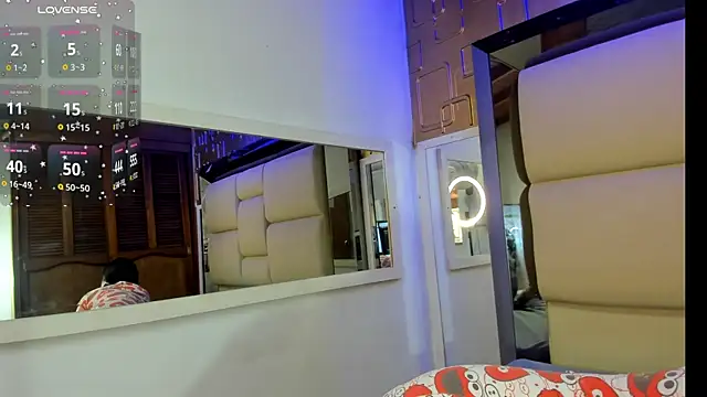 Snapshot of Estefanny_lopez19 chatting on November 25, 2025, 12:27 pm Estefanny lopez19 online show from November 25, 2025, 12:27 pm