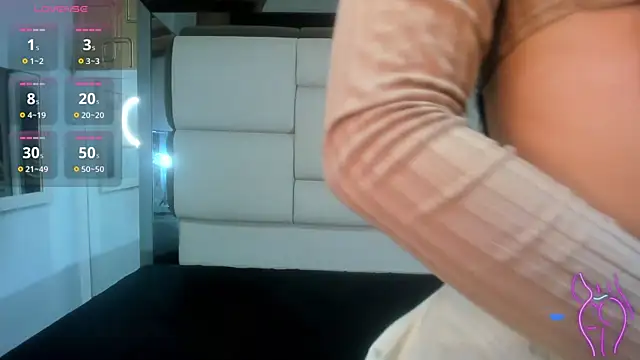 Snapshot of Estefanny_lopez19 chatting on November 18, 2025, 12:19 pm Estefanny lopez19 online show from November 18, 2025, 12:19 pm