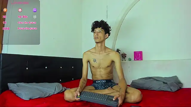 kaiborman00 online show from April 18, 2026, 2:58 am