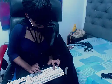 Snapshot of AsmodeaDominatrix chatting on November 22, 2025, 7:13 pm AsmodeaDominatrix online show from November 22, 2025, 7:13 pm