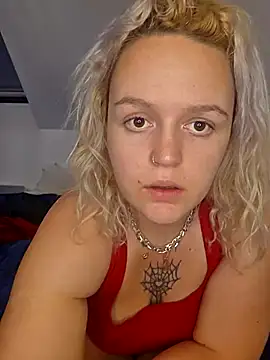 ladychat69 online show from February 3, 2026, 5:29 pm