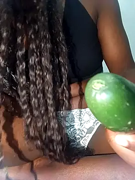 mirna96 online show from November 14, 2025, 8:01 pm