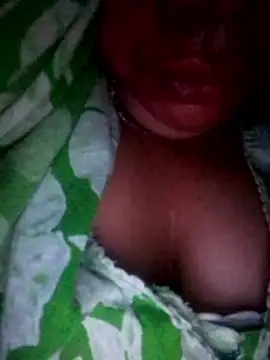 Snapshot of isha_sharma2002 chatting on November 17, 2025, 12:14 am isha sharma2002 online show from November 17, 2025, 12:14 am