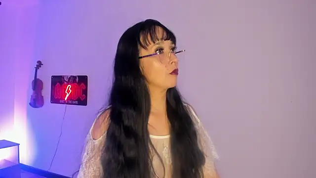 Snapshot of kata_leinn chatting on November 18, 2025, 8:34 pm kata leinn online show from November 18, 2025, 8:34 pm