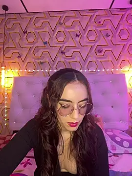 MelanyyJhonson15 online show from March 11, 2026, 2:49 am