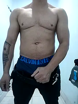 nicolssssssssss online show from December 5, 2025, 6:06 pm