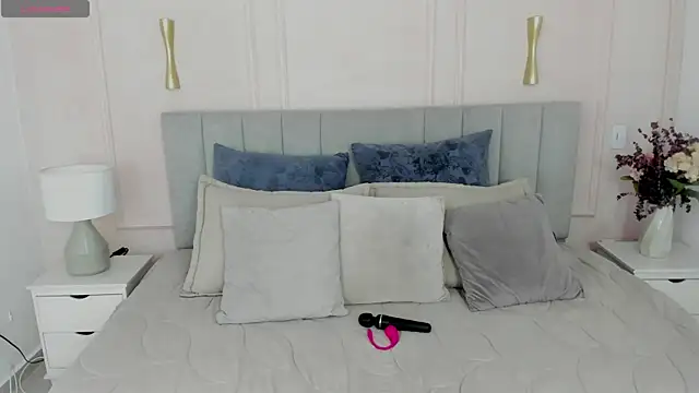 Dulce emi online show from April 17, 2026, 12:08 pm