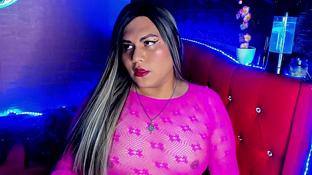 Snapshot of Chloe_Nasty chatting on November 19, 2025, 11:27 pm Chloe Nasty online show from November 19, 2025, 11:27 pm