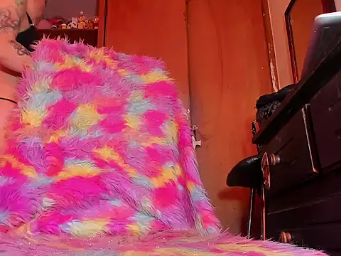 saracush17 online show from January 15, 2026, 3:15 pm