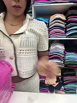 Monahliza online show from December 1, 2025, 3:35 pm