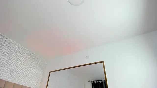 Sasha Wolff online show from February 26, 2026, 8:31 pm