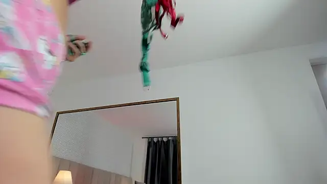 Sasha Wolff online show from March 18, 2026, 10:10 pm