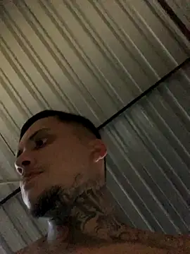 Snapshot of Ryanzl017 chatting on November 28, 2025, 9:59 pm Ryanzl017 online show from November 28, 2025, 9:59 pm