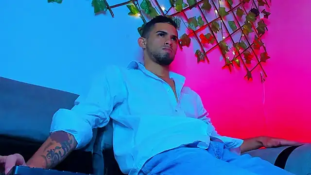 Snapshot of Angel_blue1 chatting on November 23, 2025, 2:54 am Angel blue1 online show from November 23, 2025, 2:54 am