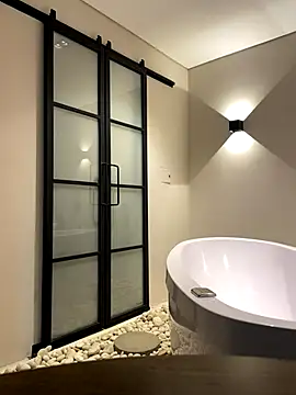 lusstyles 1 online show from November 28, 2025, 11:21 am