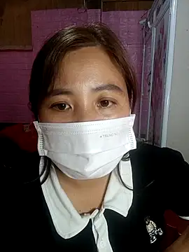 Little-Red123 online show from November 14, 2025, 3:10 am