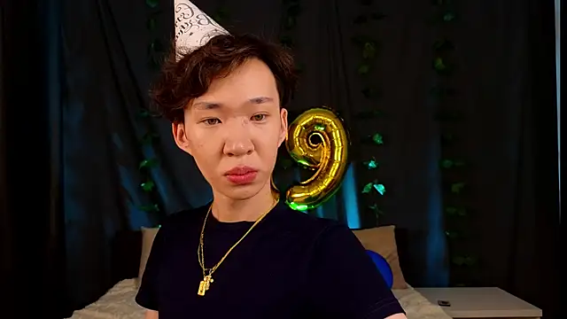 islendtakumi online show from November 19, 2025, 3:06 am