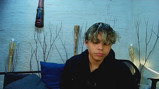 nathan bell online show from November 16, 2025, 4:17 am