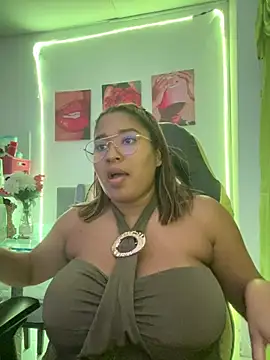 morena-2025 online show from May 27, 2026, 1:57 am