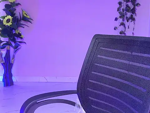 Snapshot of Saira_Hotty chatting on February 9, 2026, 3:48 am Saira Hotty online show from February 9, 2026, 3:48 am