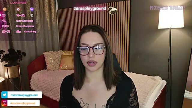 Snapshot of ZarasPlayground chatting on July 9, 2026, 11:10 am ZarasPlayground online show from July 9, 2026, 11:10 am
