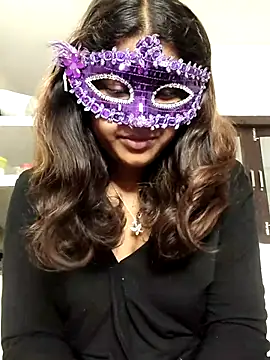 TINA9900 online show from November 21, 2025, 5:28 am