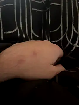 Roro200473 online show from November 21, 2025, 1:32 pm