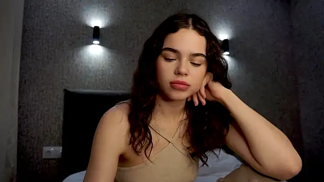 lindaTT online show from December 3, 2025, 1:10 pm