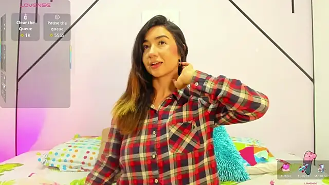 Snapshot of VictoriaRouge_ chatting on November 22, 2025, 3:49 am VictoriaRouge online show from November 22, 2025, 3:49 am