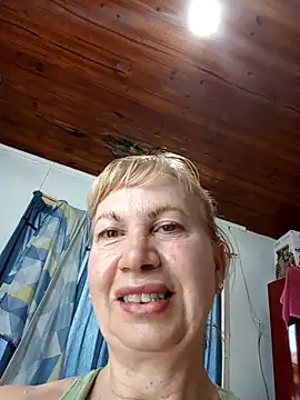 SexyMilf1211 online show from November 18, 2025, 1:47 pm