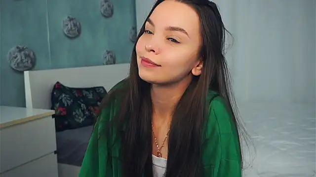 Snapshot of NanMccoid chatting on November 21, 2025, 6:12 am NanMccoid online show from November 21, 2025, 6:12 am