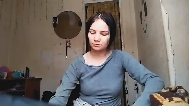 Snapshot of JennyReidmond chatting on November 14, 2025, 6:28 am JennyReidmond online show from November 14, 2025, 6:28 am