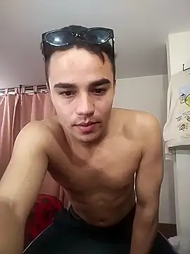 ElProhibido  online show from November 15, 2025, 5:06 pm