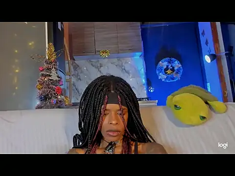 Snapshot of aprille15 chatting on December 19, 2025, 10:56 pm aprille15 online show from December 19, 2025, 10:56 pm