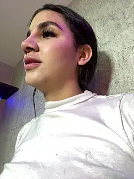 amber riix online show from November 24, 2025, 5:13 pm