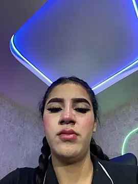 amber riix online show from November 22, 2025, 4:06 pm