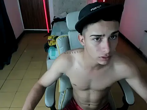 Snapshot of pablo_prada chatting on November 24, 2025, 8:42 pm pablo prada online show from November 24, 2025, 8:42 pm