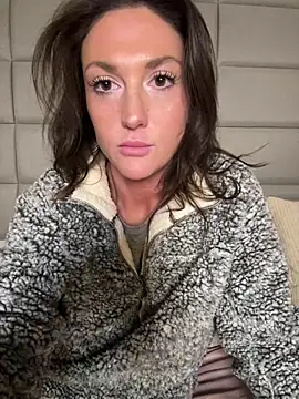 Snapshot of Ayybaebay chatting on February 8, 2026, 10:57 am Ayybaebay online show from February 8, 2026, 10:57 am