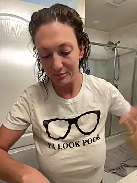 Snapshot of Ayybaebay chatting on February 13, 2026, 9:48 pm Ayybaebay online show from February 13, 2026, 9:48 pm