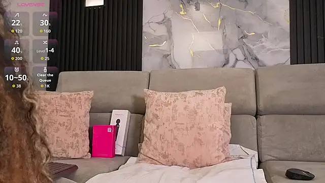 Snapshot of zendayavg chatting on February 2, 2026, 12:04 pm zendayavg online show from February 2, 2026, 12:04 pm