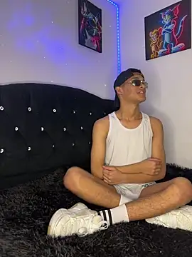 Snapshot of Luigi_cumming1 chatting on November 18, 2025, 8:28 am Luigi cumming1 online show from November 18, 2025, 8:28 am