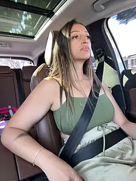 BelleRune online show from March 11, 2026, 11:48 am