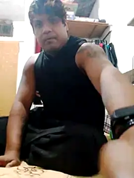 Snapshot of LogaBlade chatting on April 8, 2026, 6:04 am LogaBlade online show from April 8, 2026, 6:04 am