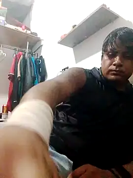 Snapshot of LogaBlade chatting on March 25, 2026, 6:24 am LogaBlade online show from March 25, 2026, 6:24 am