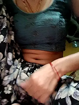 Snapshot of Miss_Nidhi89 chatting on November 14, 2025, 9:57 am Miss Nidhi89 online show from November 14, 2025, 9:57 am