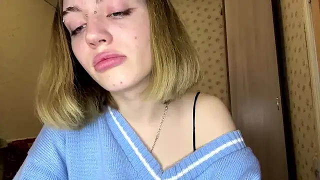 MelaineAytes online show from November 29, 2025, 10:04 am