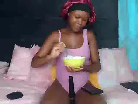 LilPregnantMommyyy online show from November 20, 2025, 10:38 am