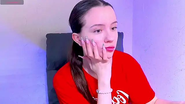 BellaVelure6767 online show from April 25, 2026, 1:41 am