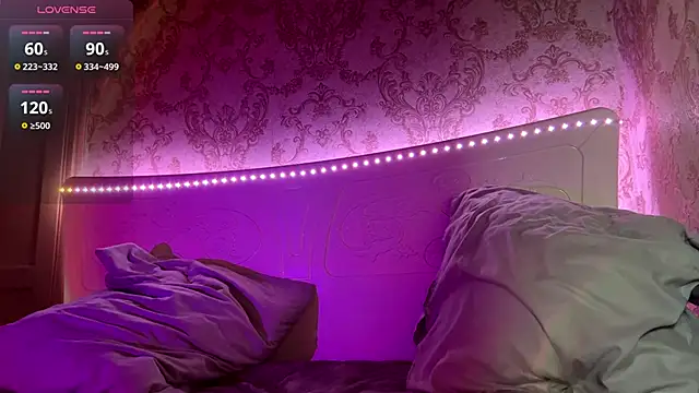 Snapshot of DanaeMccrory chatting on November 24, 2025, 6:35 am DanaeMccrory online show from November 24, 2025, 6:35 am