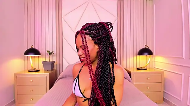 LailaDavidson online show from November 30, 2025, 1:01 pm